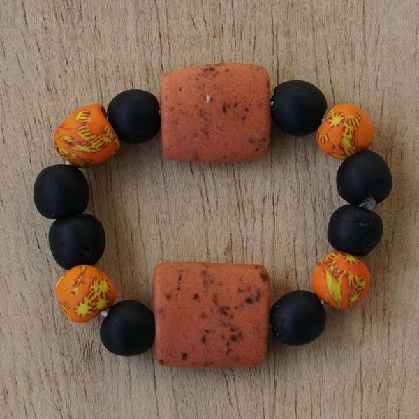 Alternate image for Eco-Friendly Recycled Glass Beaded Bracelet Love Game