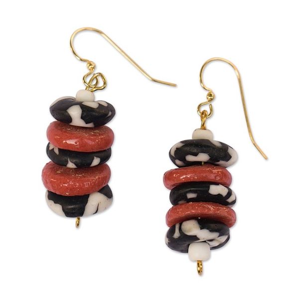 Alternate image for Eco-Friendly Glass Beaded Dangle Earrings in Red and Black Kekele