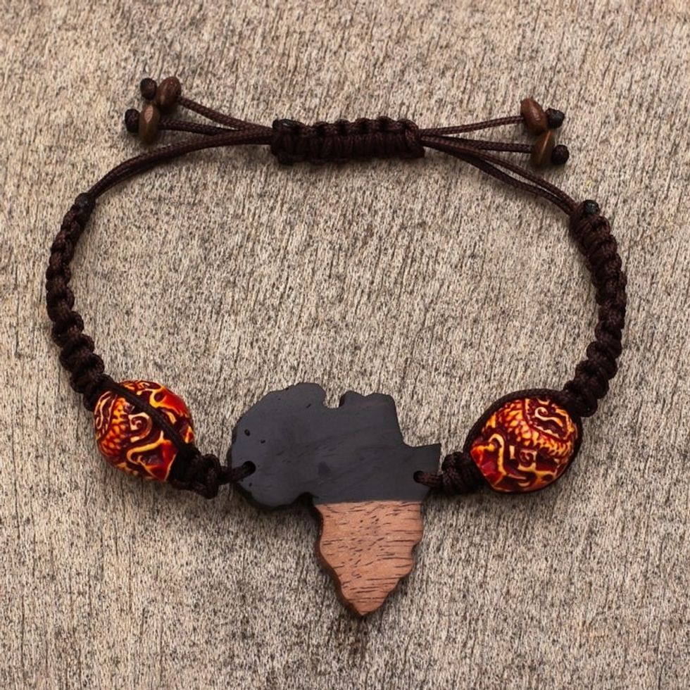 Handmade Ebony Wood African Pendant Bracelet 'Unified Love'