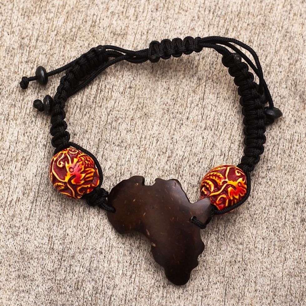 Artisan Crafted Coconut Shell Pendant Bracelet from Ghana 'African Midnight'
