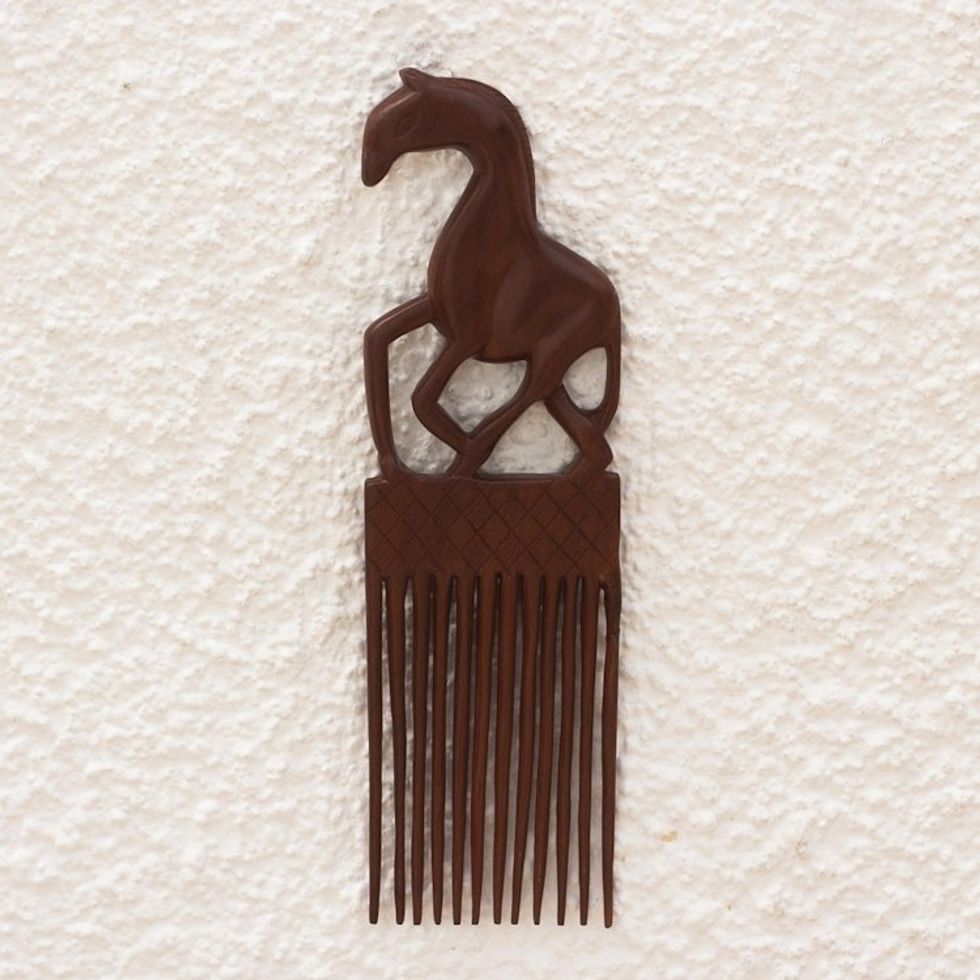 Mahogany Wood Horse-Motif Wall Art 'Horse Comb'