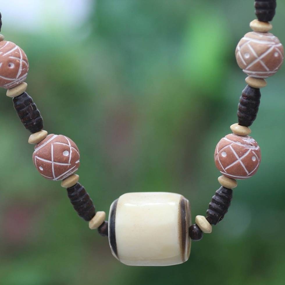 Bone and ceramic beaded necklace 'Sougri'