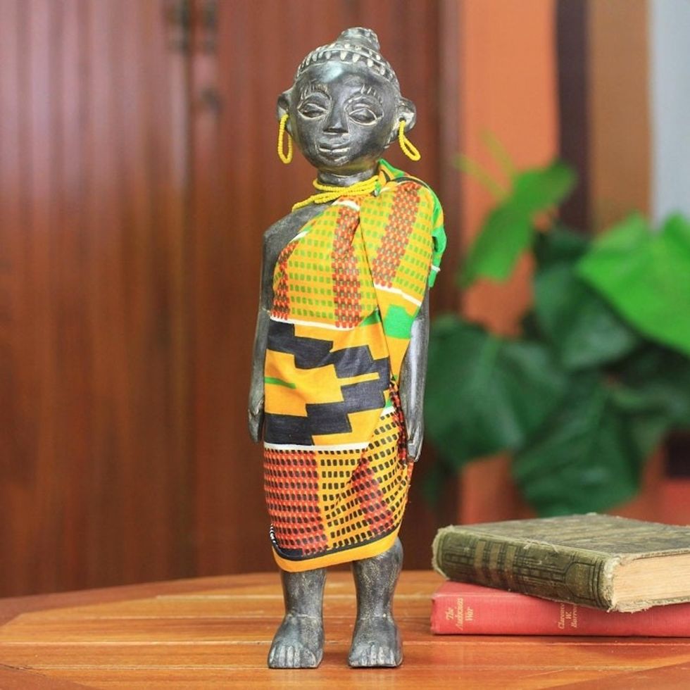 Wood sculpture 'Ghana Queen Mother'