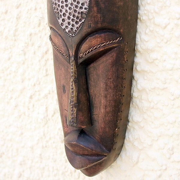 Alternate image for Ivoirian wood mask King Who Loves Peace