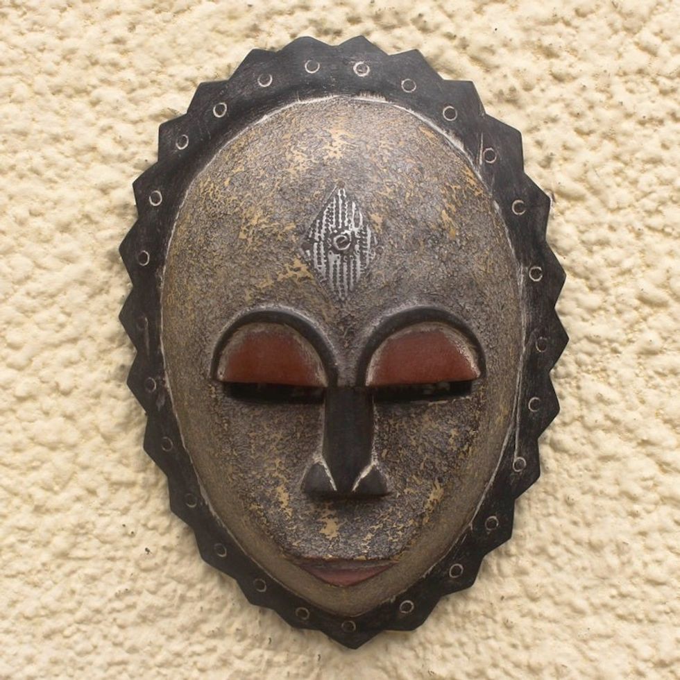 Nigerian wood mask 'Foreigner'