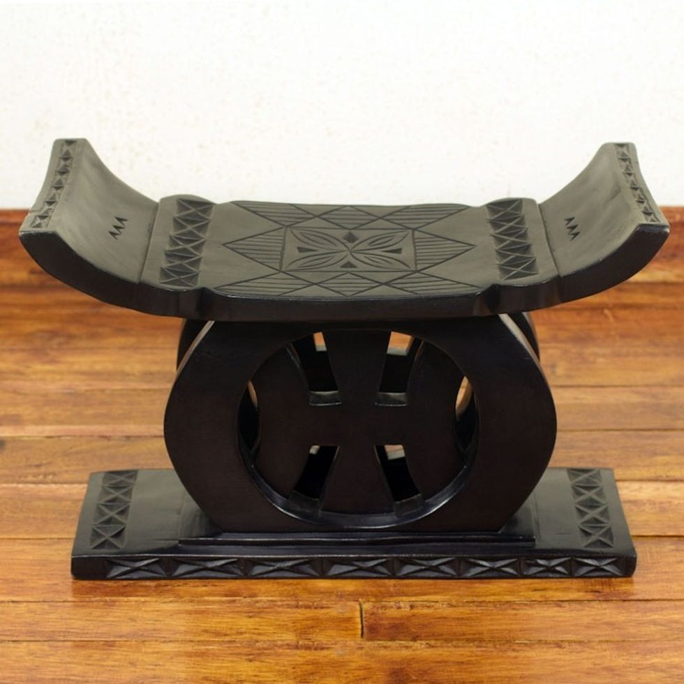 Ashanti throne ottoman 'Friend'