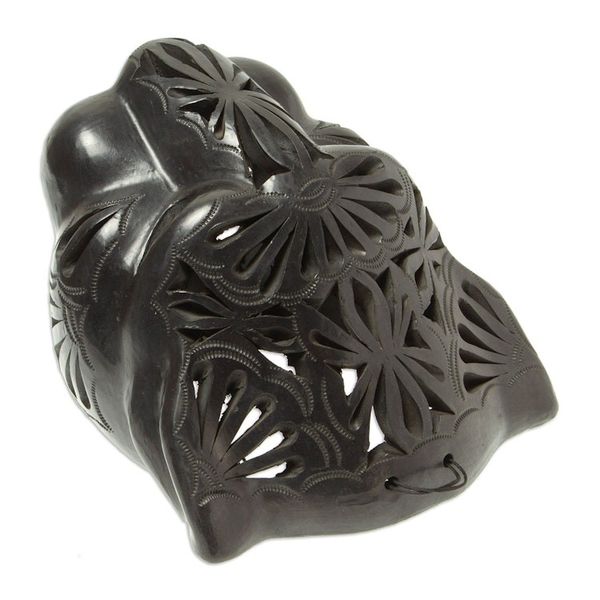 Alternate image for Handcrafted Traditional Barro Negro Pottery Curated Gift Set Barro Negro Reign
