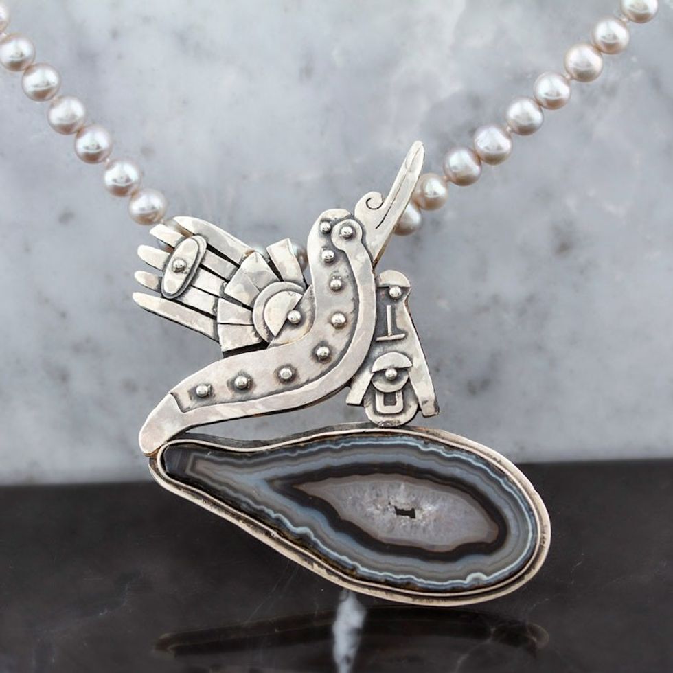 Cultured Pearl Agate Sterling Silver Pendant Necklace 'Maya Bird of Peace and Love'