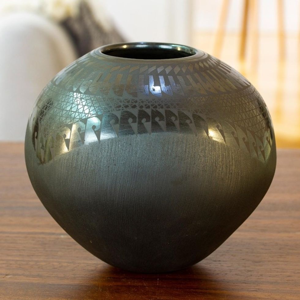 Handcrafted Barro Negro Paquim Decorative Vase from Mexico 'Paquim Dream'