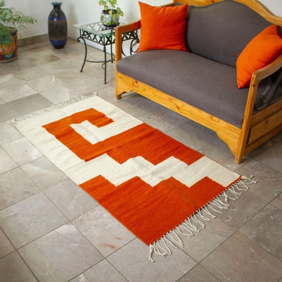 Handloomed Zapotec Greca-Patterned Wool Area Rug 2.5x5 'Rust Greca'