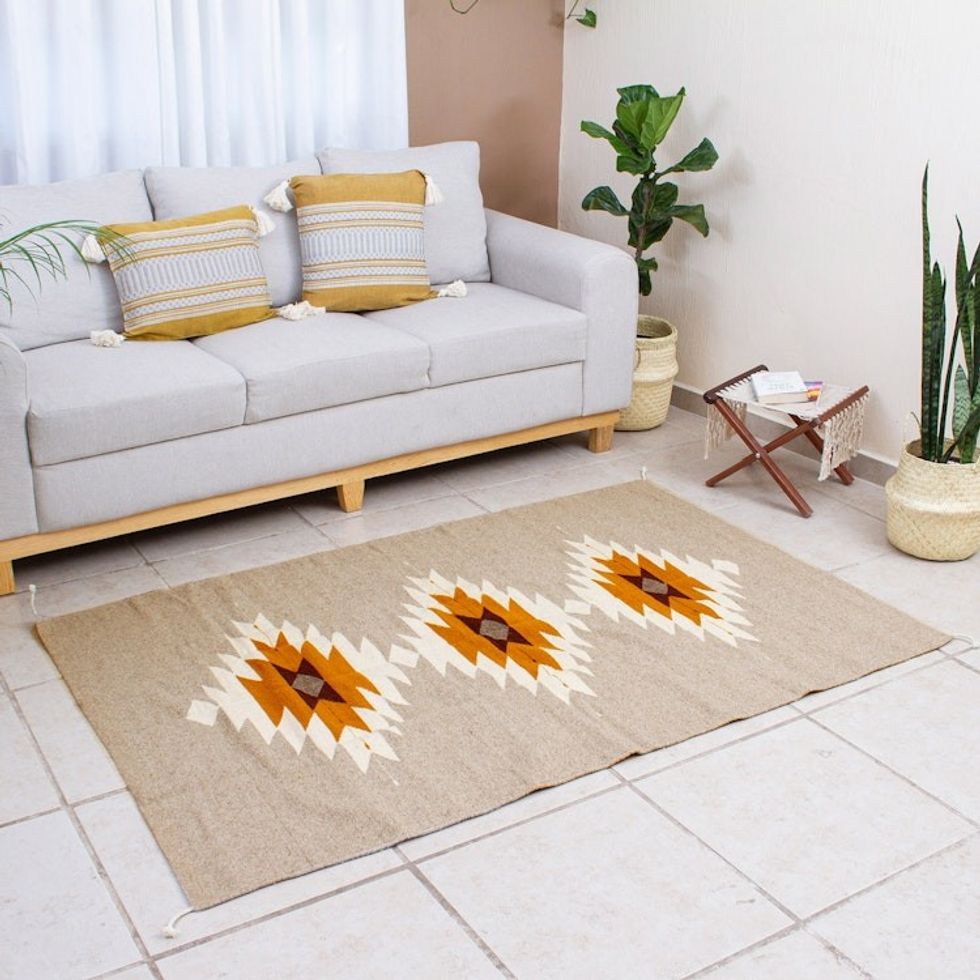 Hand-woven 4x6.5 Cotton Rug with Diamond and Mexican Motifs 'Mexican Heritage'