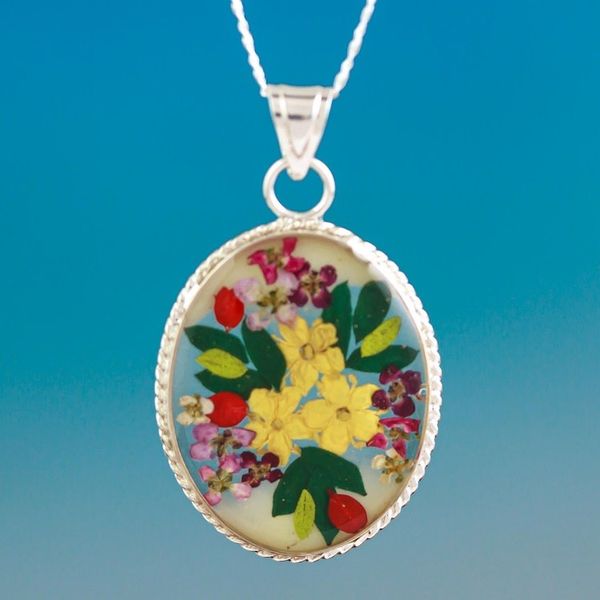 Alternate image for Classic Sylvan-Inspired Pendant Necklace with Wild Flowers Antique Daffodils