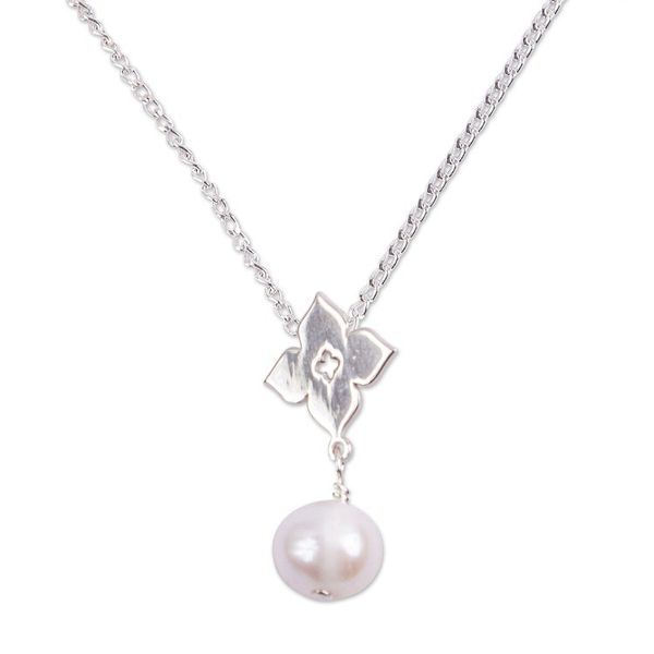 Alternate image for Cultured Pearl Pointed Flower Pendant Necklace from Mexico Moroccan Flower