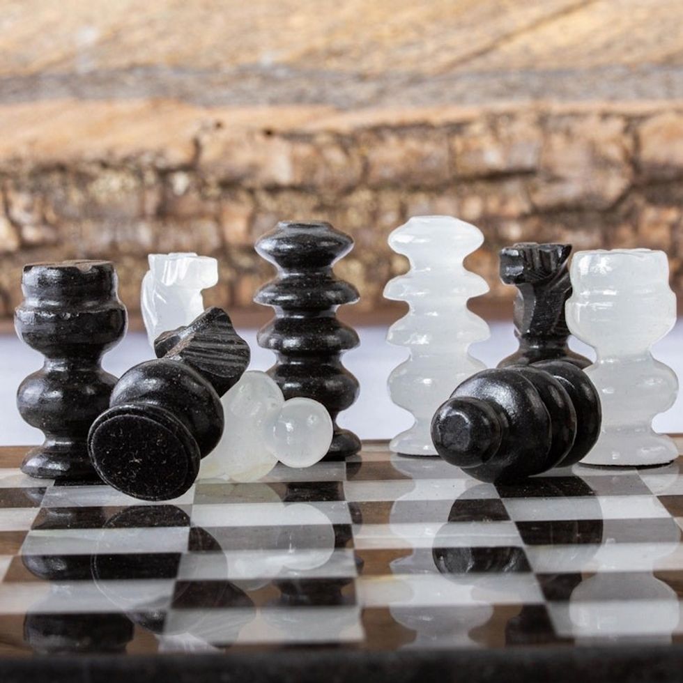 Petite Mexican Black Obsidian-White Marble Chess Pieces Set 'Black and White Challenge'