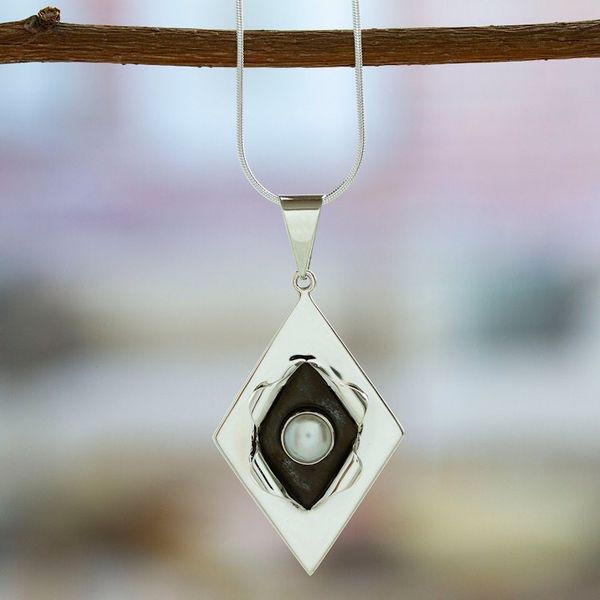 Alternate image for Modern Cultured Pearl and Taxco Silver Necklace from Mexico Venus