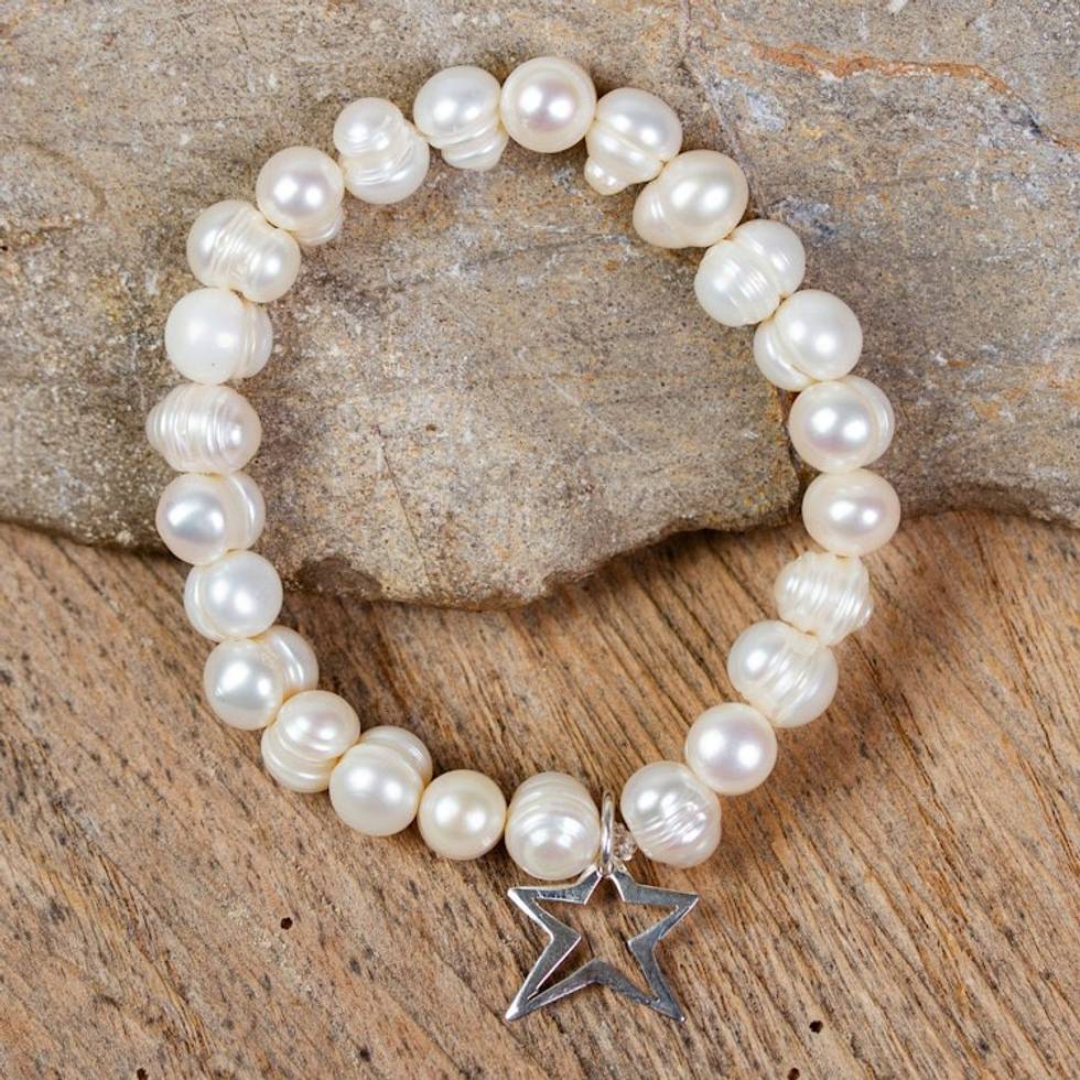 Freshwater Cultured Pearl Bracelet with Charm 'Solitary Star'
