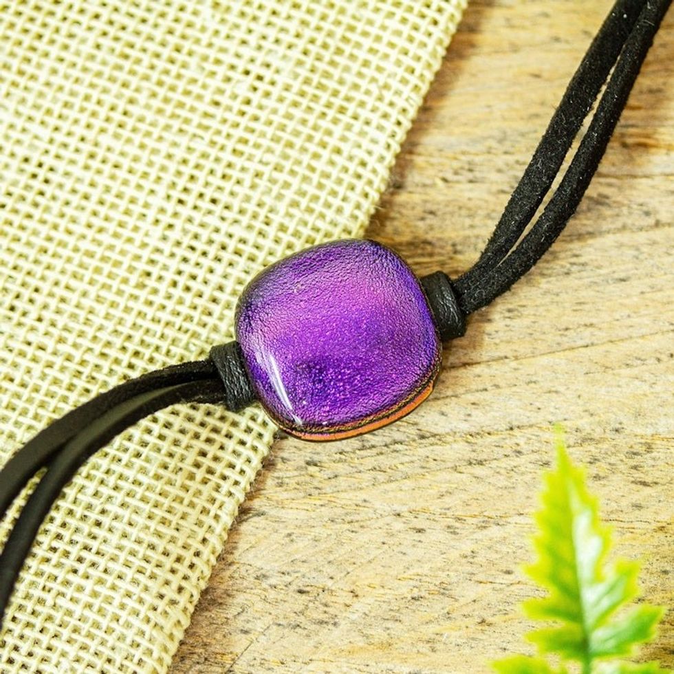 Handmade Fuchsia Glass Pendant Bracelet 'Ethereal Fuchsia'