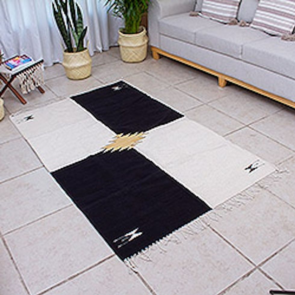 All Wool Colorblock Area Rug in Black and White 4x6.5 'Corners'