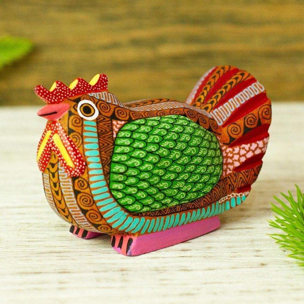 Hen Alebrije Figurine 'Flirty Hen'