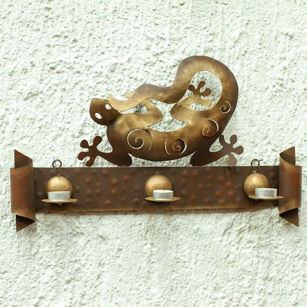 Alternate image for Handcrafted Steel Lizard Wall Sconce Candleholder Happy Gecko