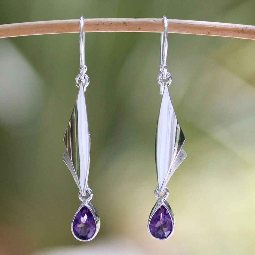Amethyst dangle earrings 'On Silver Wings'