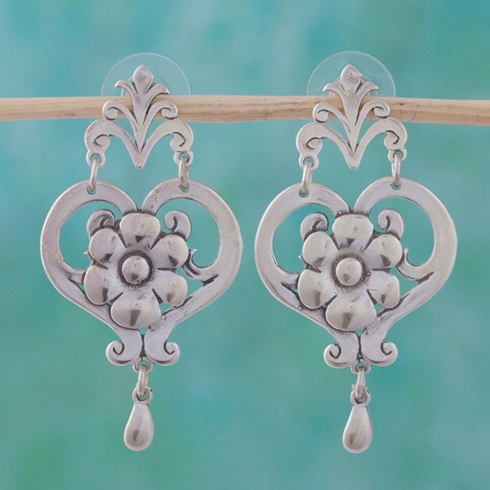 Hand Crafted Floral Sterling Silver Dangle Earrings 'Daisy Hearts'