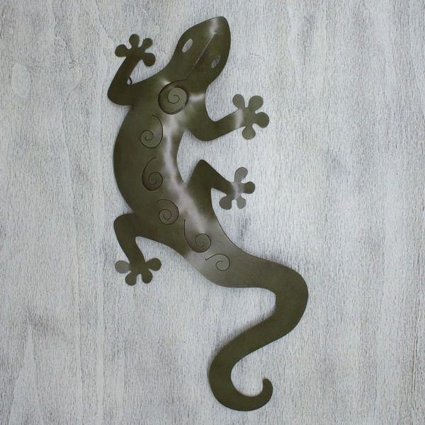 Alternate image for Iron wall adornment Tropical Gecko