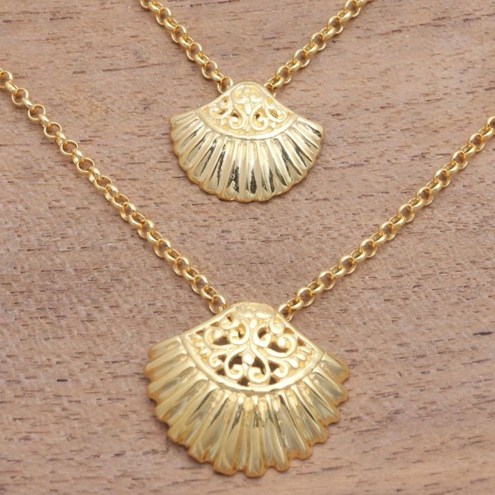 Gold Plated Sterling Silver Clam Shell Pendant Necklace 'Gleaming Clam Shells'