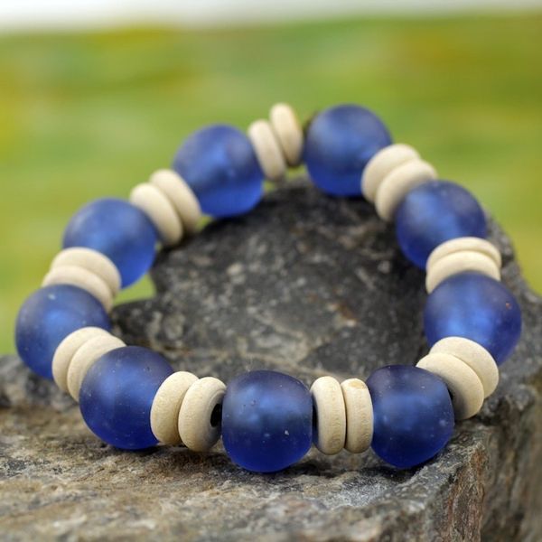Alternate image for Blue Beaded Stretch Bracelet with Recycled Glass and Wood Accra Blue