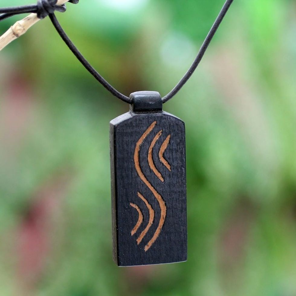 Teak Wood Pendant Necklace 'Positive Vibes'