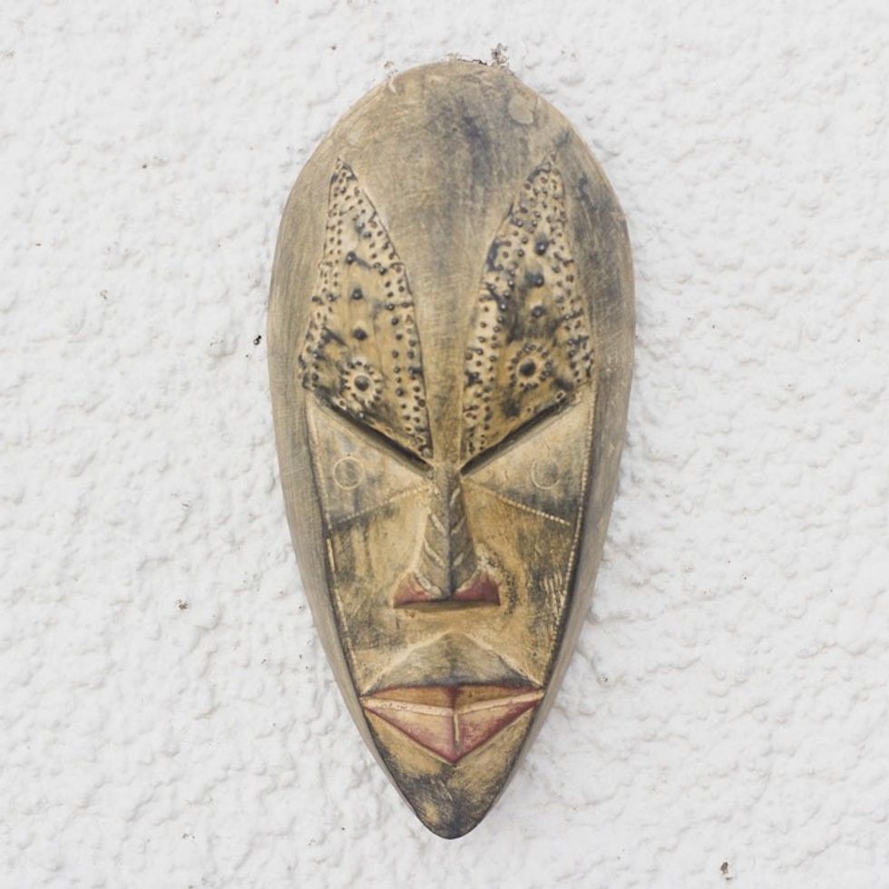 Ewe Wood Mask 'Brilliant Mind'