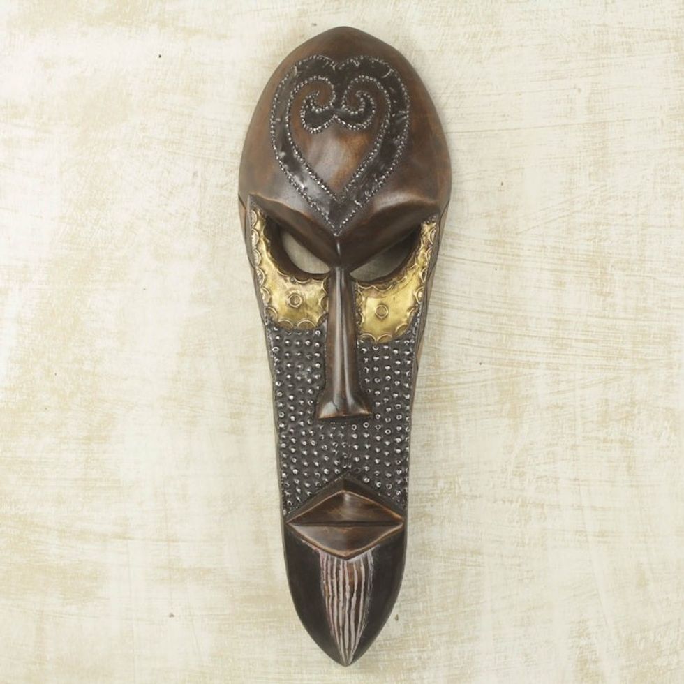 African Male Wall Mask with Heart Shape Made by Hand 'Love Star'