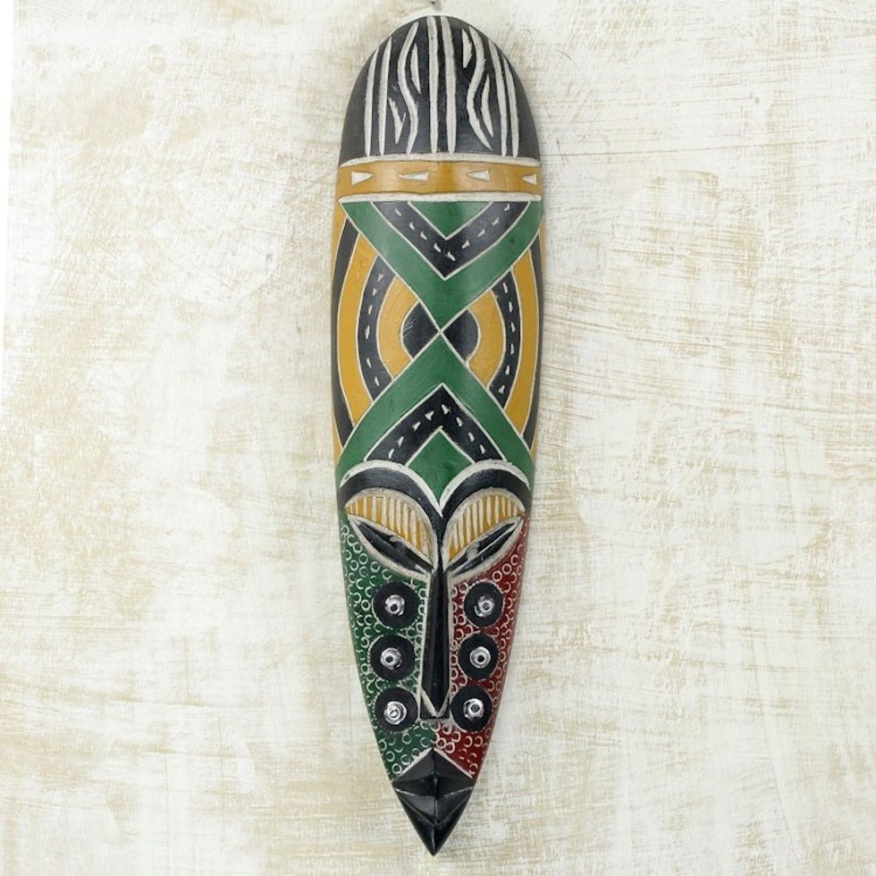 Artisan Crafted Original African Mask with Colorful Finish 'Koomli'