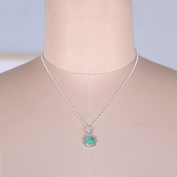 Alternate image for Floral Faceted 2-Carat Emerald Pendant Necklace from India Loyal Flower