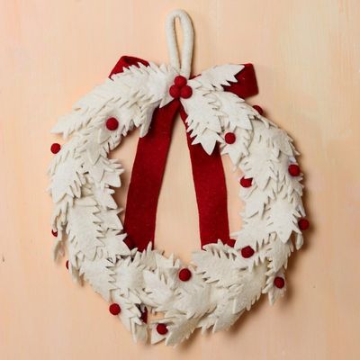 Alternate image for Handmade Ivory Wool Christmas Wreath Christmas Essence