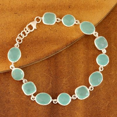Alternate image for 31.5-Carat Aqua Blue Chalcedony Bracelet from India Dazzling Princess