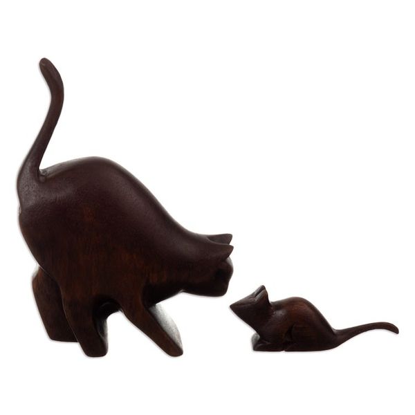 Alternate image for Cat and Mouse Cedar Wood Sculptures from Peru Set of 2 Games and Fun