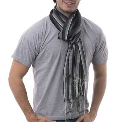 Alternate image for Alpaca Blend Mens Scarf in Pearl Grey and Black from Peru Dark Style