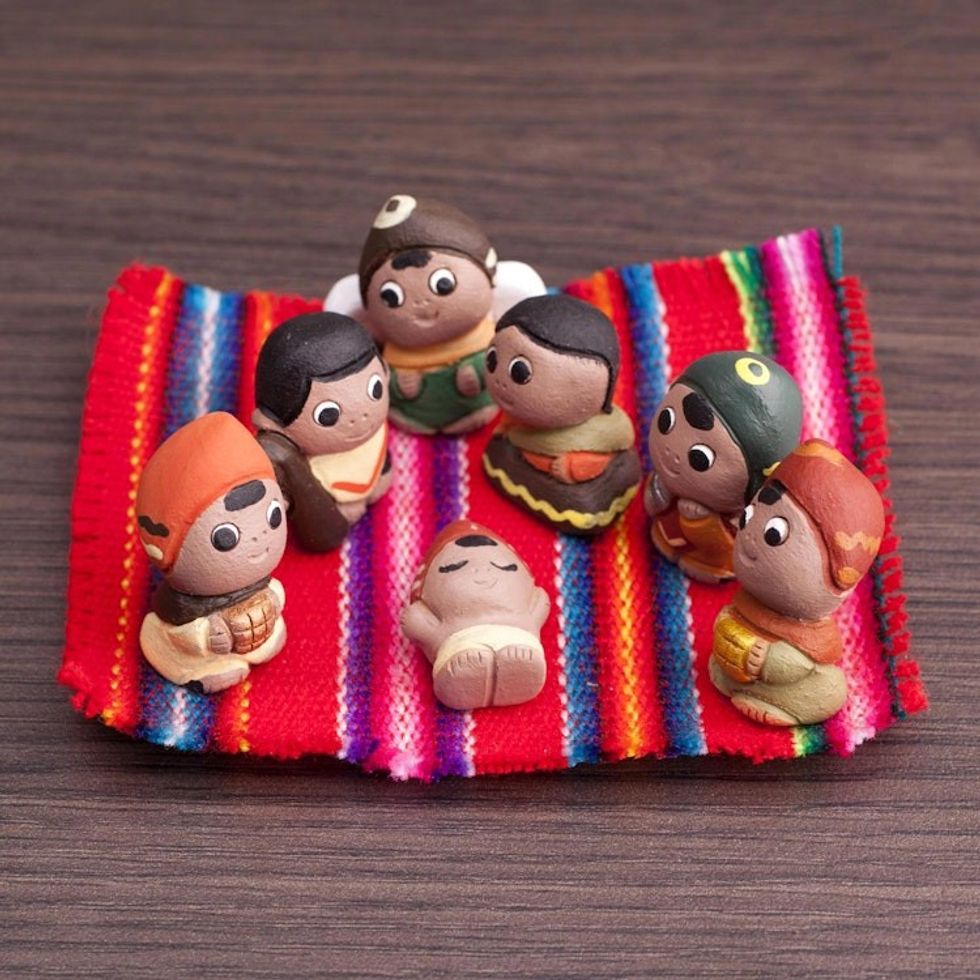 Christmas Mini Nativity Scene Sculptures 7 Pieces 'Mini Christmas in Peru'