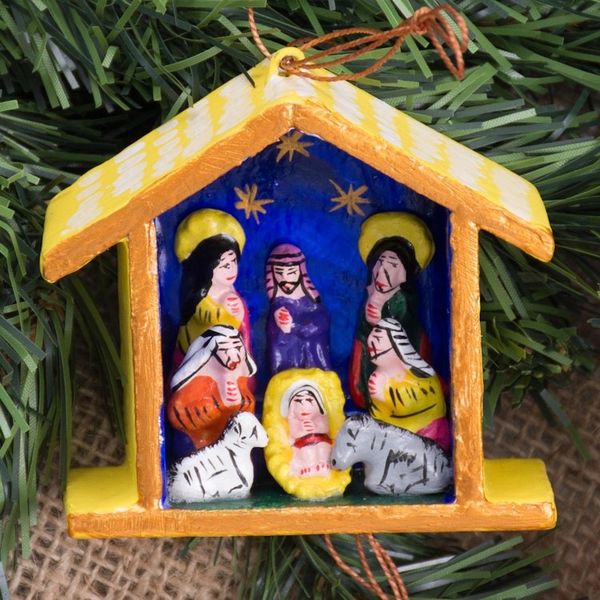 Alternate image for Ornaments Set of 5 Huts
