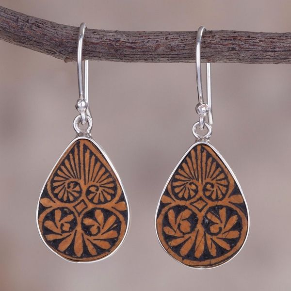 Alternate image for Sterling Silver and Pumpkin Shell Dangle Earrings from Peru Infinite Cosmos