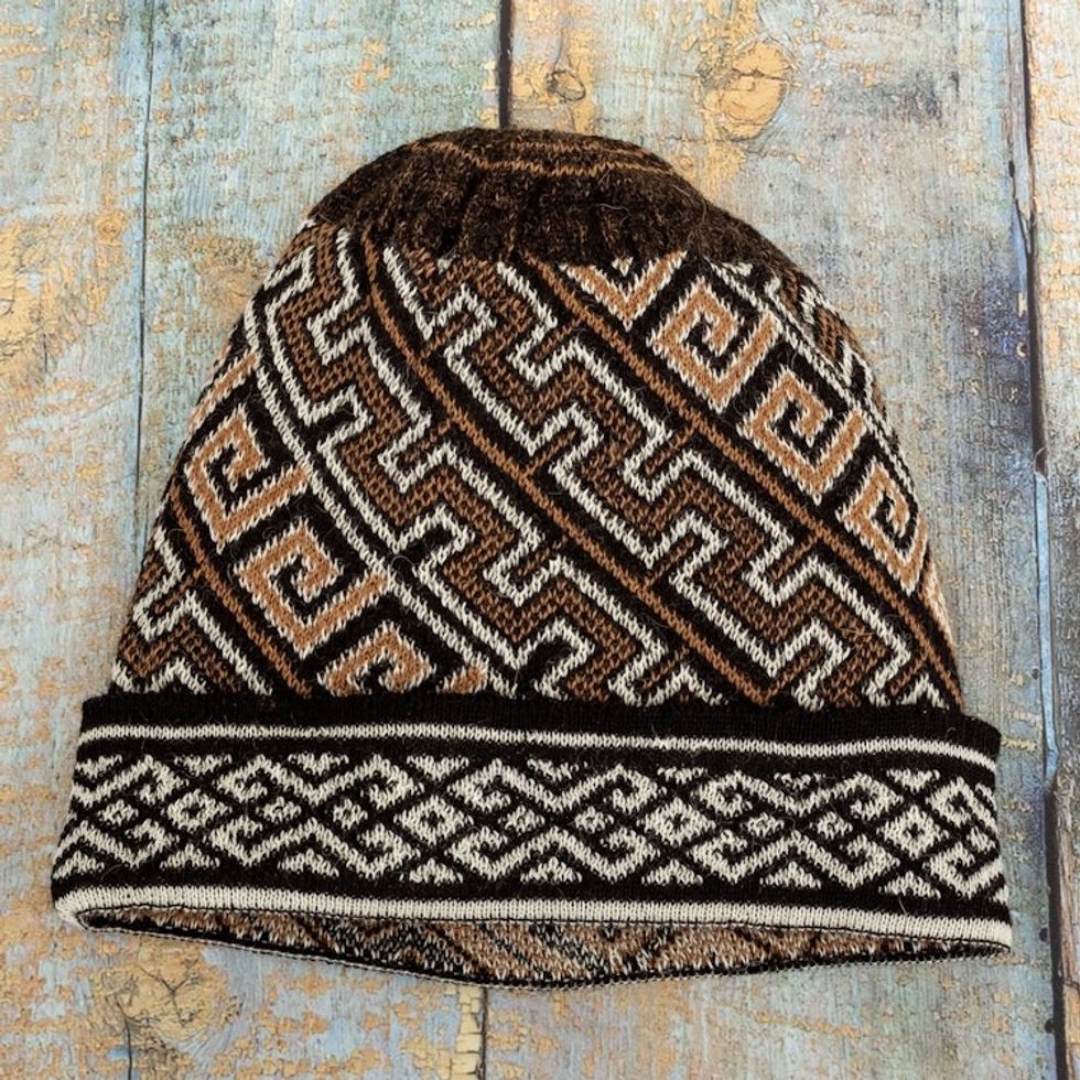 Soft 100 Baby Alpaca Hat with Traditional Inca Pattern 'Inca Waves'