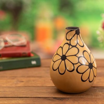 Alternate image for Chulucanas Ceramic Floral Decorative Vase Handmade in Peru Spring Flowers