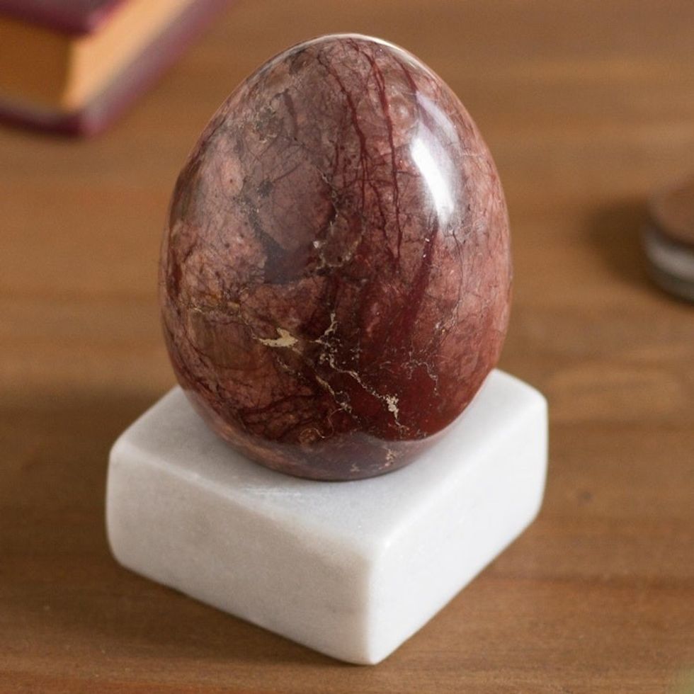 Egg-Shaped Jasper Gemstone Figurine from Peru 'Cute Egg'