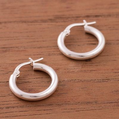 Alternate image for Sandblasted Sterling Silver Hoop Earrings from Peru Classic Gleam