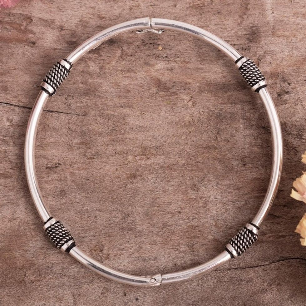 925 Sterling Silver Hinged Bracelet with Antiqued Accents 'Vintage Snap'