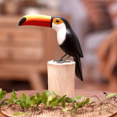 Alternate image for Artisan Hand-Carved Bird Sculpture Tropical Toucan