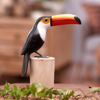 Alternate image for Artisan Hand-Carved Bird Sculpture Tropical Toucan