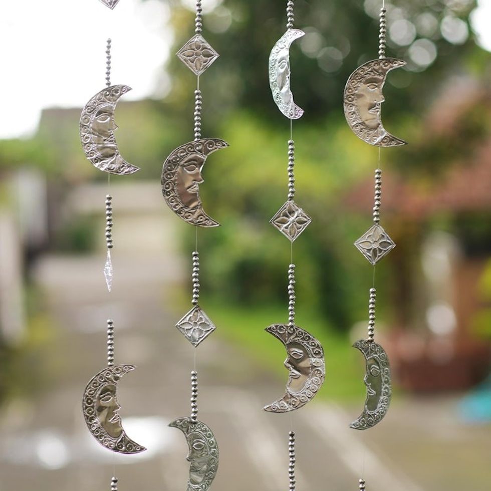 Aluminum Crescent Moon Holiday Garland 'Holiday Crescent'