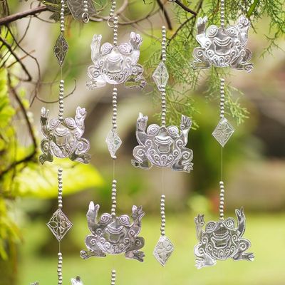 Alternate image for Aluminum Frog-Themed Holiday Garland Set of 4 Jumping Frogs